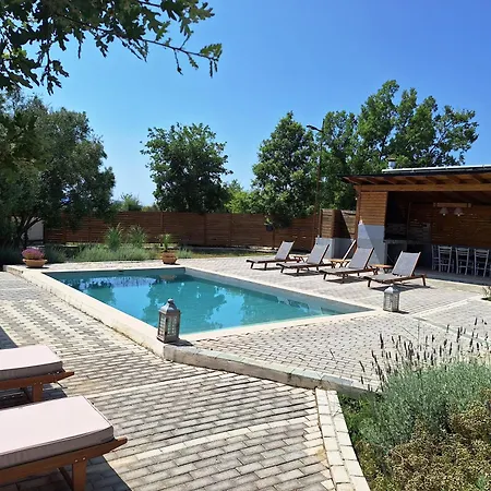 Serenity - Off Grid Villa Pouládes